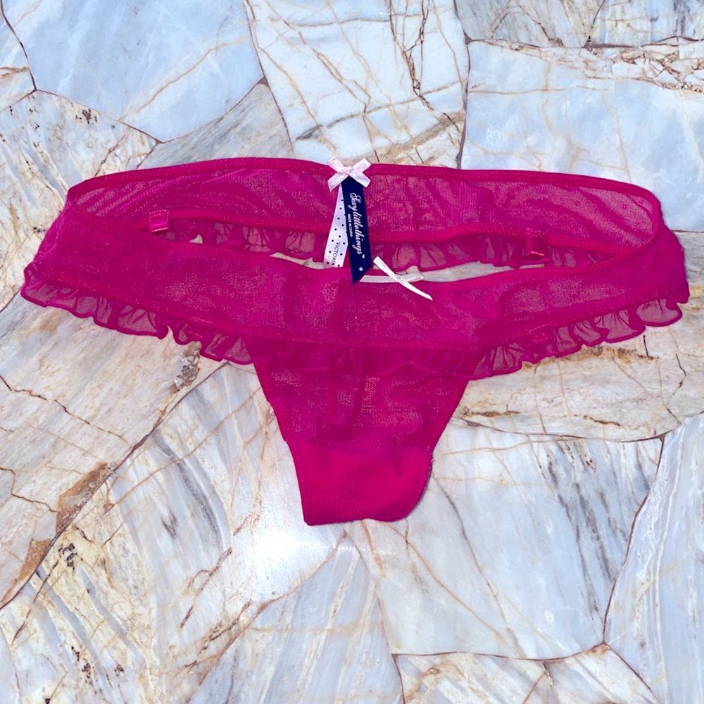 Victoria Secret “Sexy little things” Panty Thong V-String Mesh Lace Rare Small